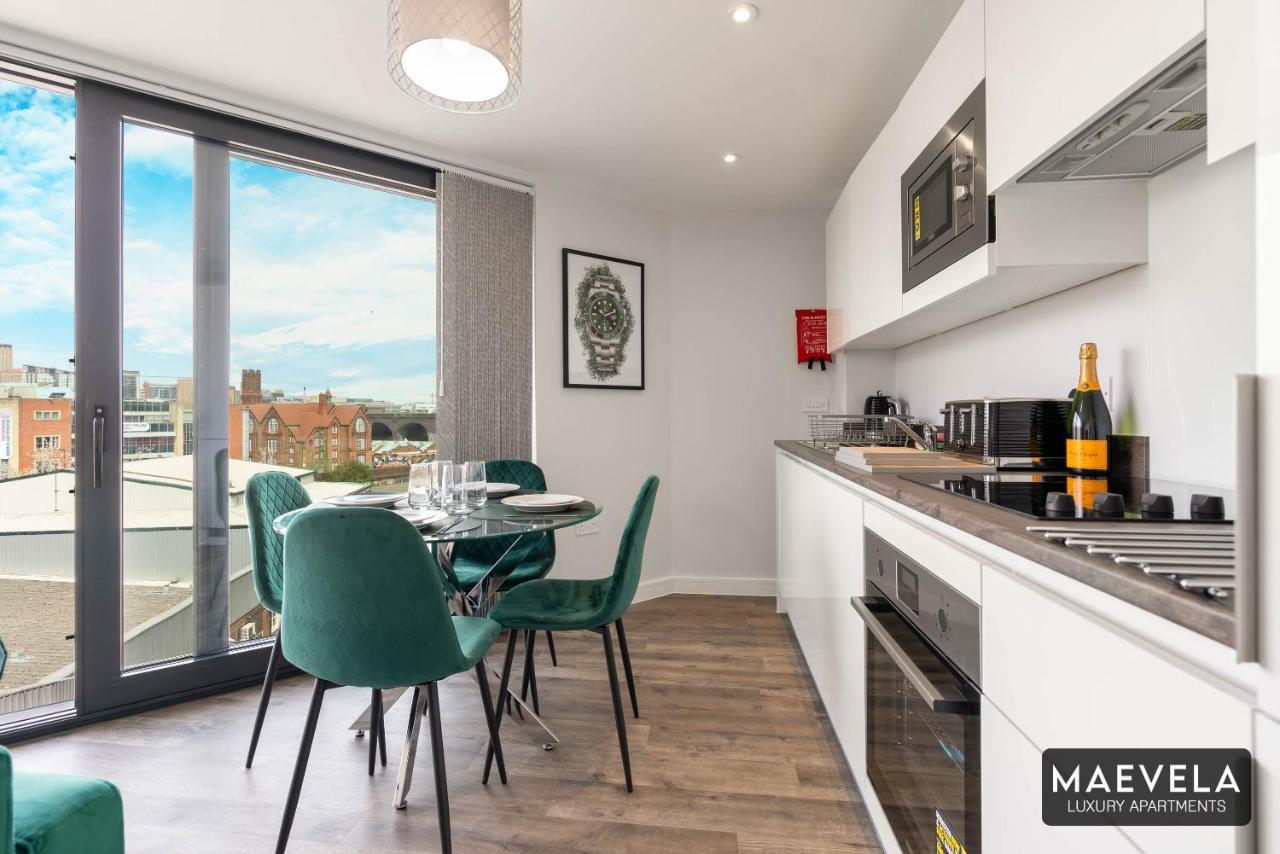 Maevela Apartments - Luxury Top Floor Penthouse - With Parking - 2 Bedroom New Build Apartment ✪ City Centre, Digbeth ✓ With Huge Patio Sliding Doors - City View - Rooftop Terrace - Ps4 & Smart Tv'S Бірмінгем Екстер'єр фото