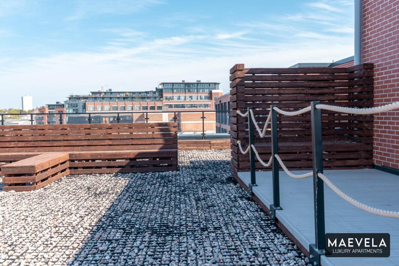 Maevela Apartments - Luxury Top Floor Penthouse - With Parking - 2 Bedroom New Build Apartment ✪ City Centre, Digbeth ✓ With Huge Patio Sliding Doors - City View - Rooftop Terrace - Ps4 & Smart Tv'S Бірмінгем Екстер'єр фото